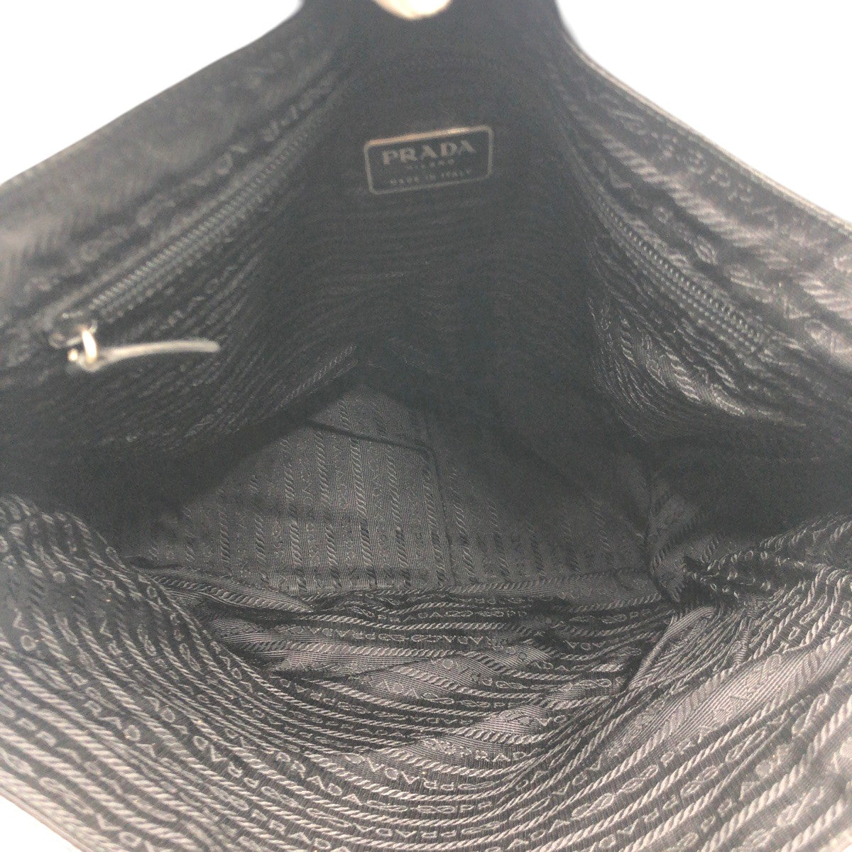 15308
PRADA プラダ ブラック 黒 レザー ショルダーバッグ メッセンジャーバッグ メンズ AB