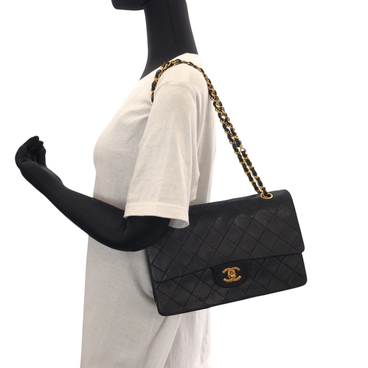 15353
CHANEL シャネル ヴィンテージ マトラッセ25 ダブルフラップ ココマーク ターンロック ブラック 黒 ゴールド金具 ラムスキン チェーンショルダーバッグ  レディース