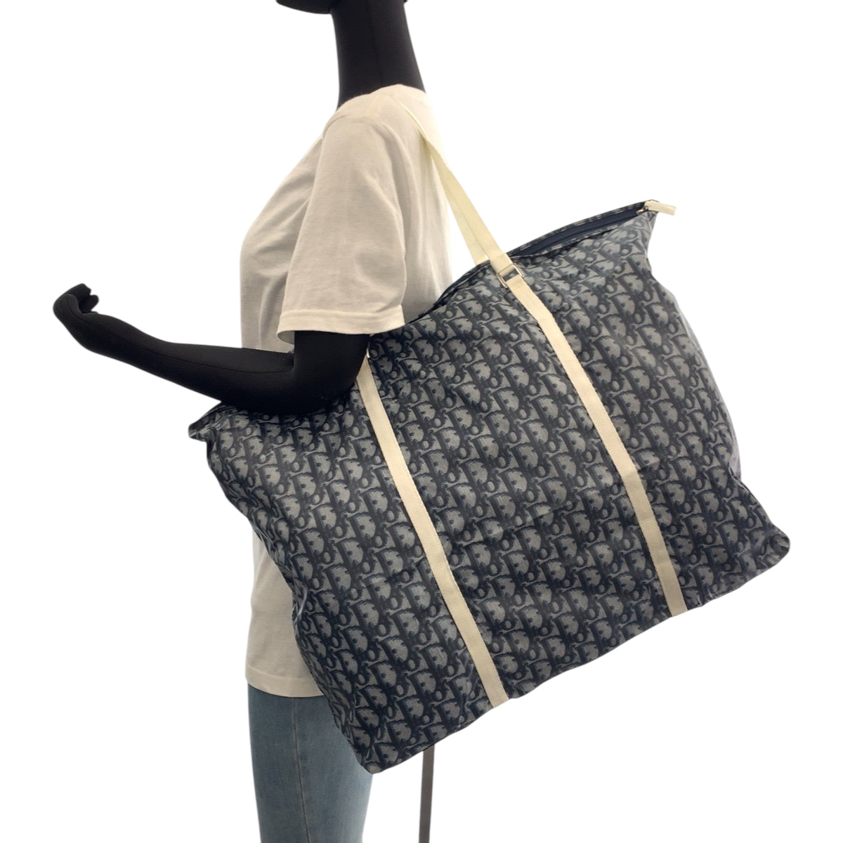 15357
Dior ディオール トロッター ネイビー ホワイト ナイロン MC1002 トートバッグ エコバッグ ポーチ付き  レディース ABP40