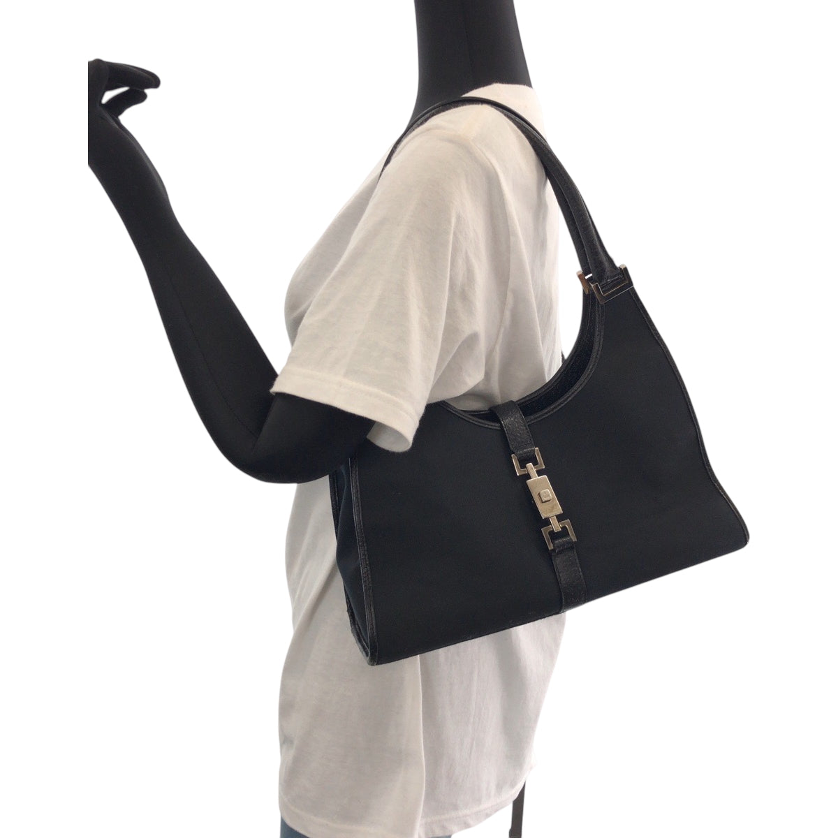 15441
GUCCI グッチ ジャッキー ブラック 黒 シルバー金具 GGキャンバス 002 1067 ホーボー ワンショルダーバッグ 肩掛け  レディース