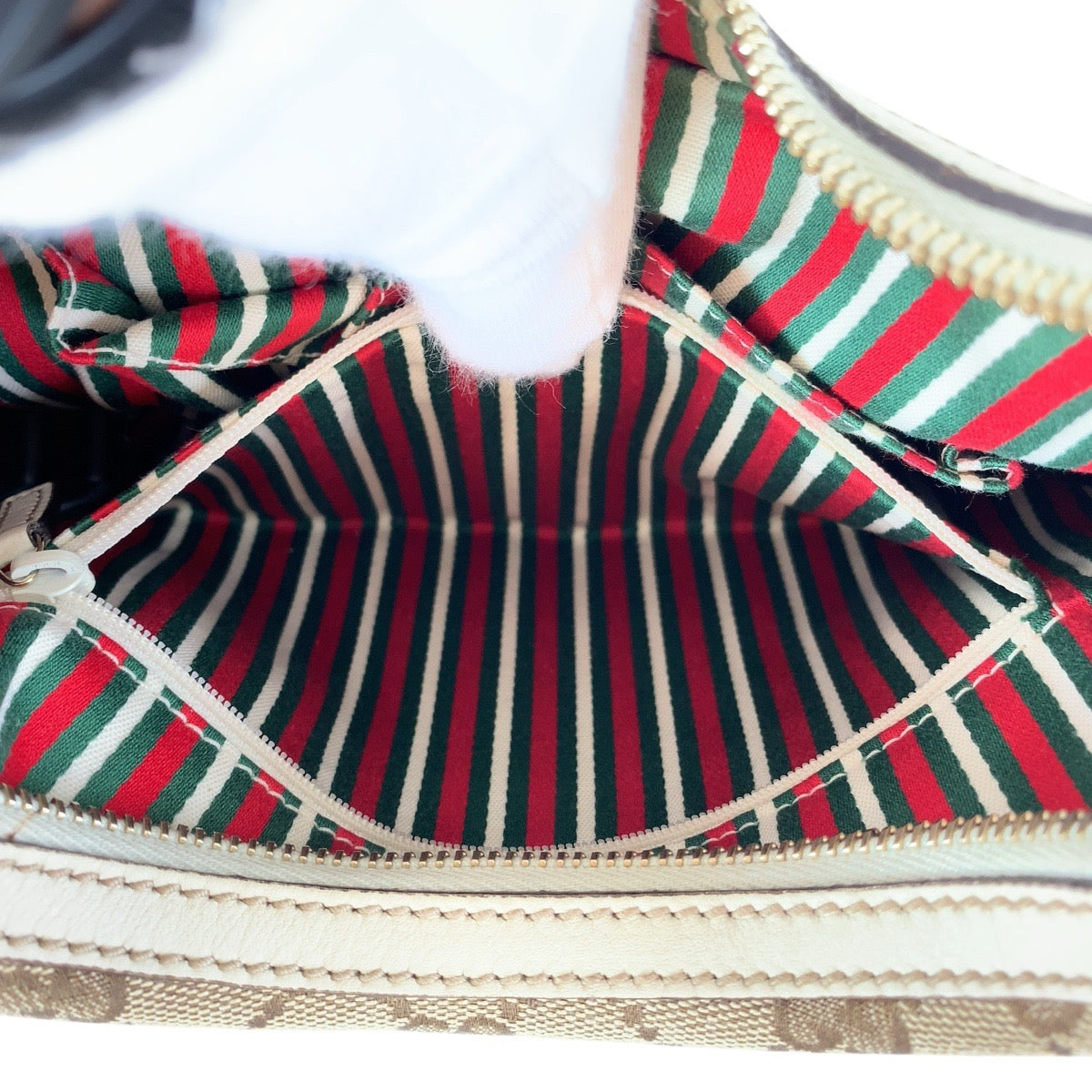 15449
GUCCI グッチ インターロッキング ホワイト ブラウン ゴールド金具 GGキャンバス / レザー 182489 ショルダーバッグ  レディース