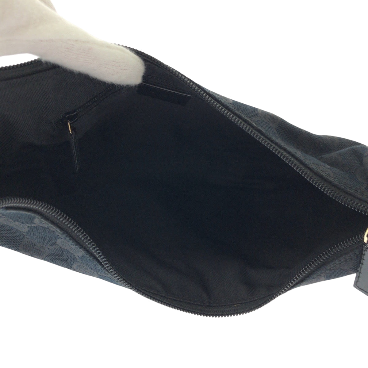 15456
GUCCI グッチ ブラック 黒 ゴールド金具 GGキャンバス / エナメル 001 4158 ホーボー ワンショルダーバッグ 肩掛け  レディース