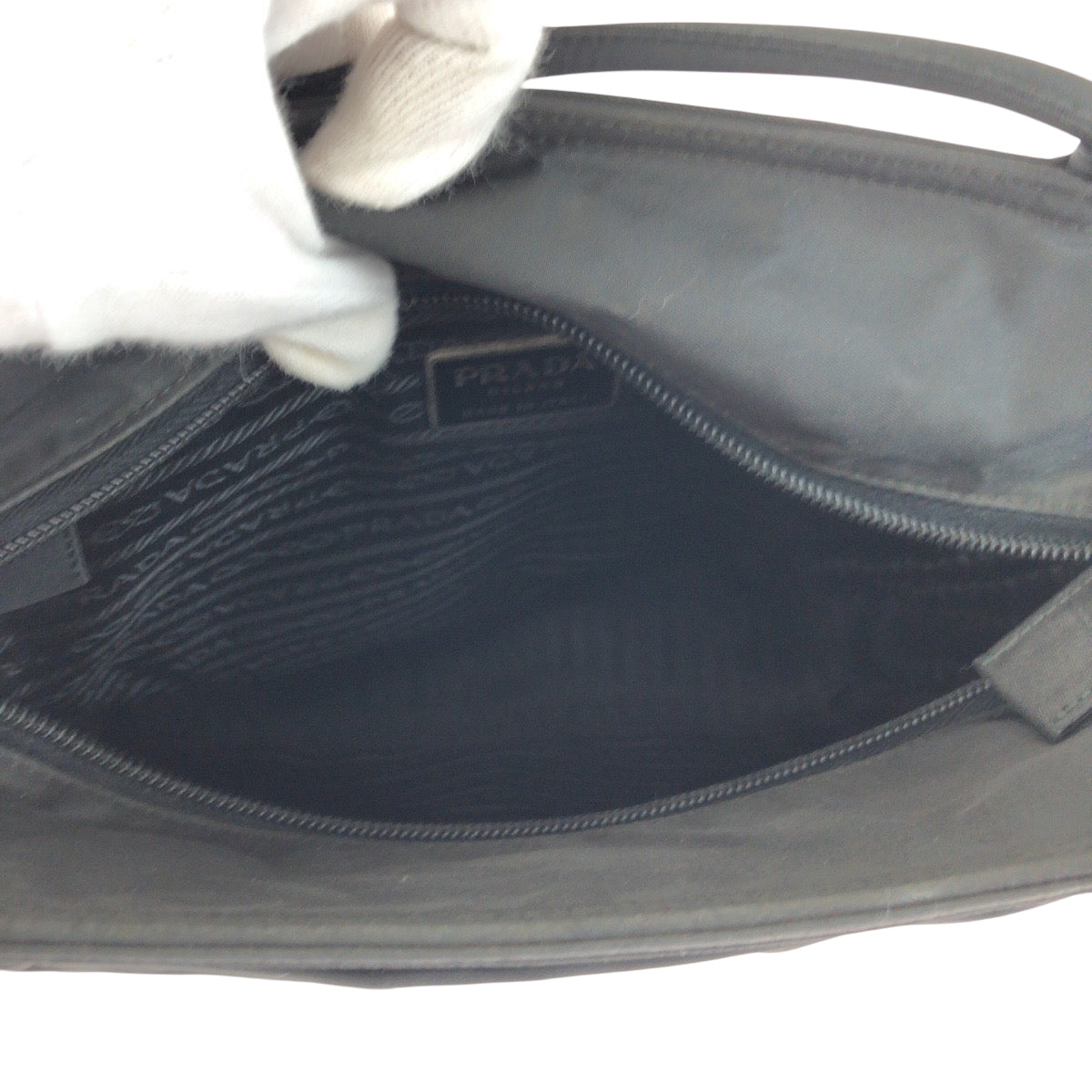 15489
PRADA プラダ テスート ブラック 黒 シルバー金具 ナイロン トートバッグ ショルダーバッグ  レディース AB19