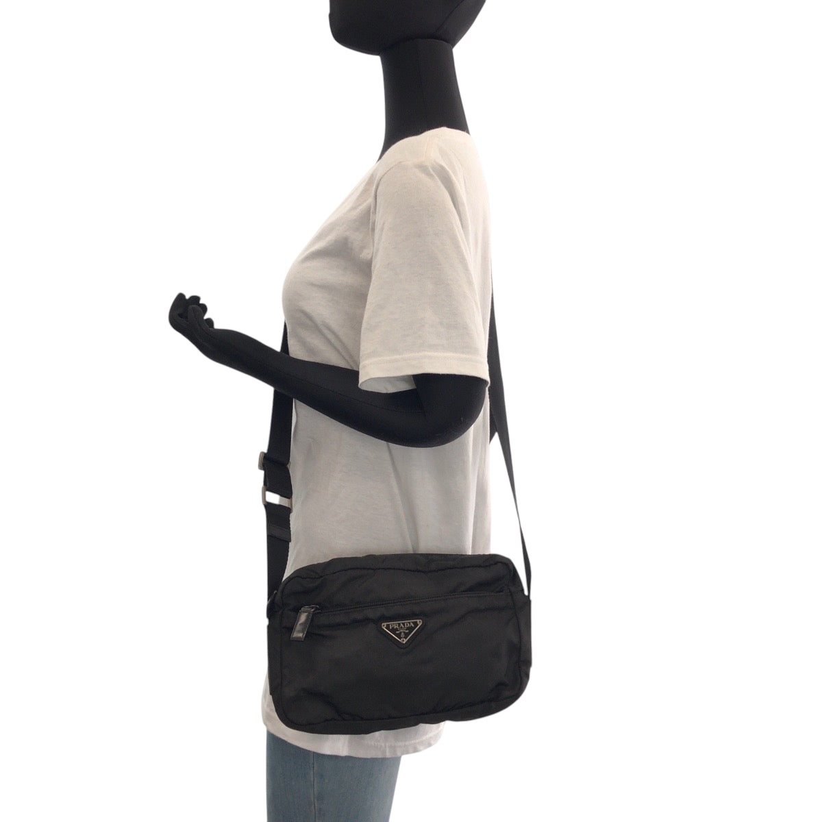 15502
PRADA プラダ テスート 三角ロゴプレート ブラック 黒 シルバー金具 ナイロン B9061 ショルダーバッグ ポシェット  メンズ