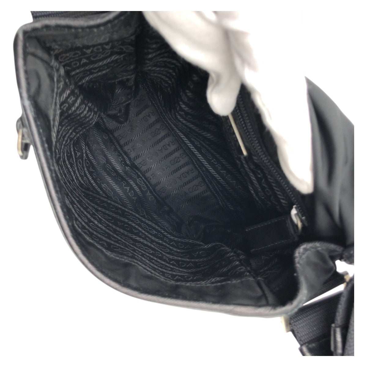 15508
PRADA プラダ テスート 三角ロゴ ブラック 黒 シルバー金具 ナイロン ショルダーバッグ ポシェット 男女兼用 レディース ABP