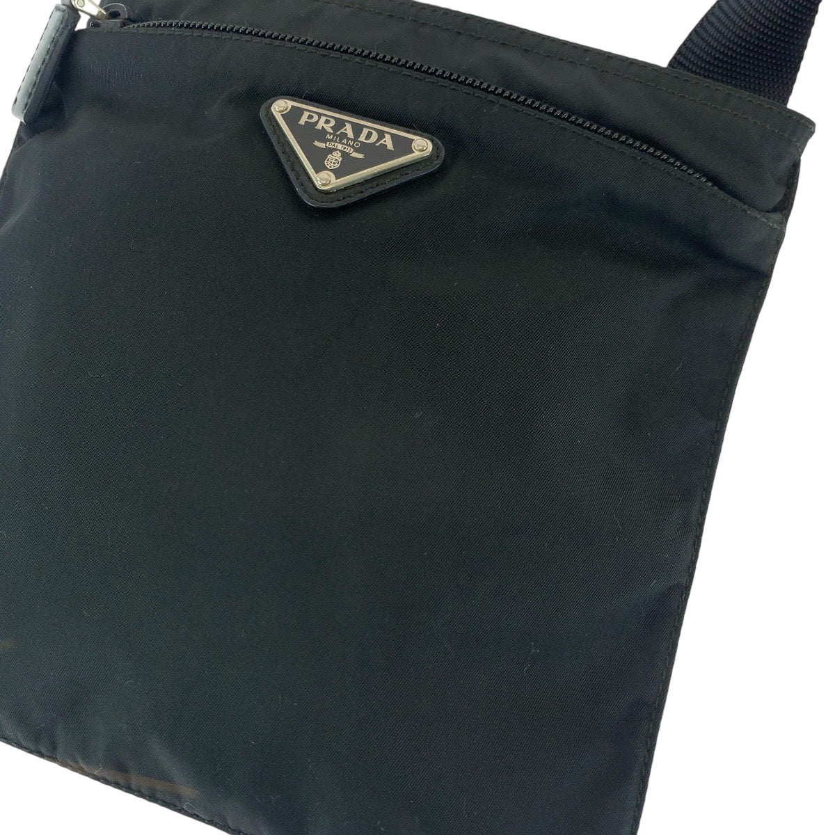 15517
PRADA プラダ テスート 三角ロゴプレート ブラック シルバー金具 ナイロン ショルダーバッグ サコッシュ 男女兼用  メンズ