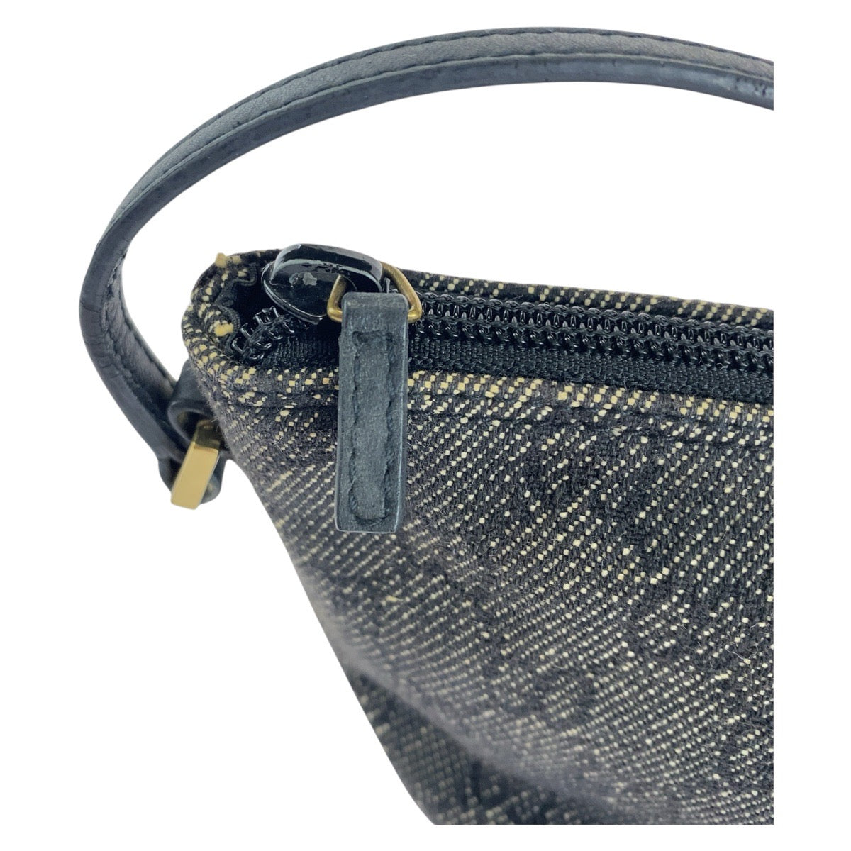 15562
GUCCI グッチ ブラック 黒 ゴールド金具 GGキャンバス / レザー 07198 ハンドバッグ アクセサリーポーチ  レディース