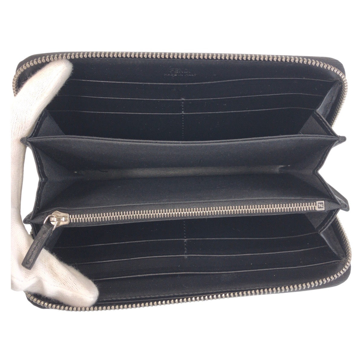 15626
FENDI フェンディ ズッカ ブラウン ブラック シルバー金具 レザー 長財布 ロングウォレット  メンズ