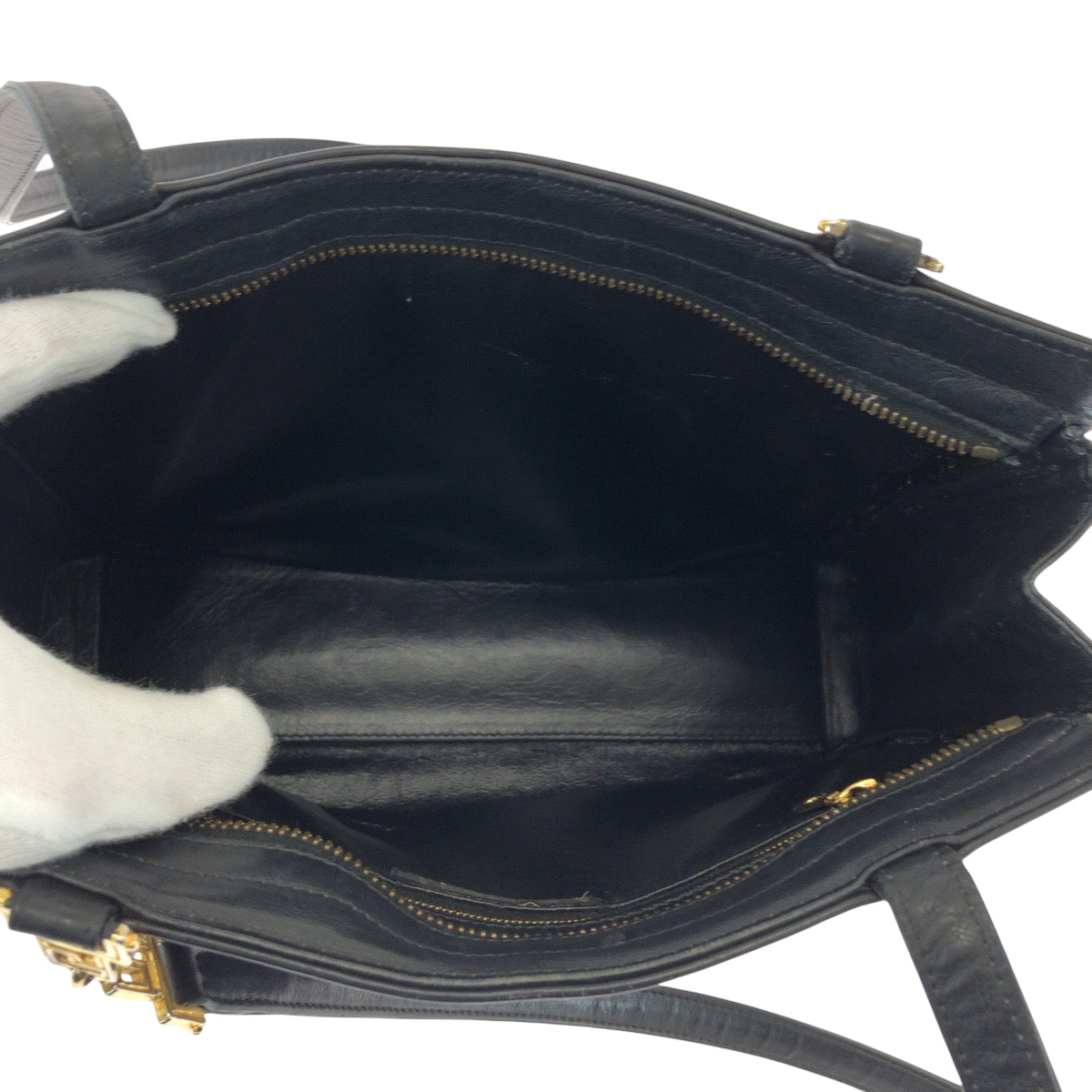 15636
VERSACE ヴェルサーチ ヴィンテージ メデューサ ブラック 黒 ゴールド金具 レザー チェーン ショルダーバッグ 肩掛け  レディース ABP60