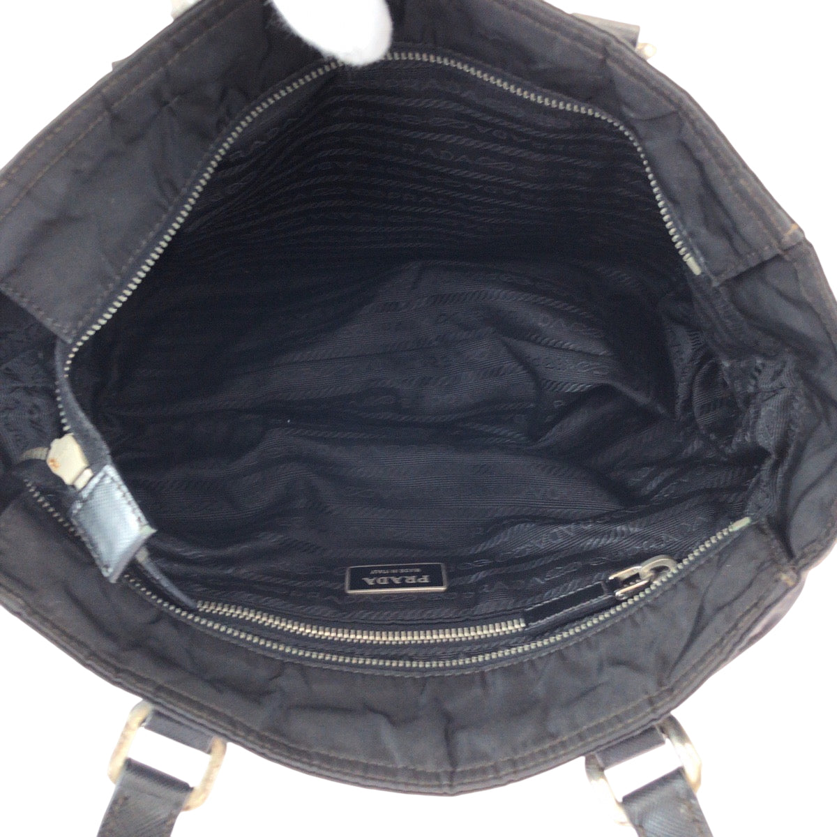 15689
PRADA プラダ テスート 三角ロゴプレート ブラック シルバー金具 ナイロン BR2288 ハンドバッグ トートバッグ  レディース AB22
