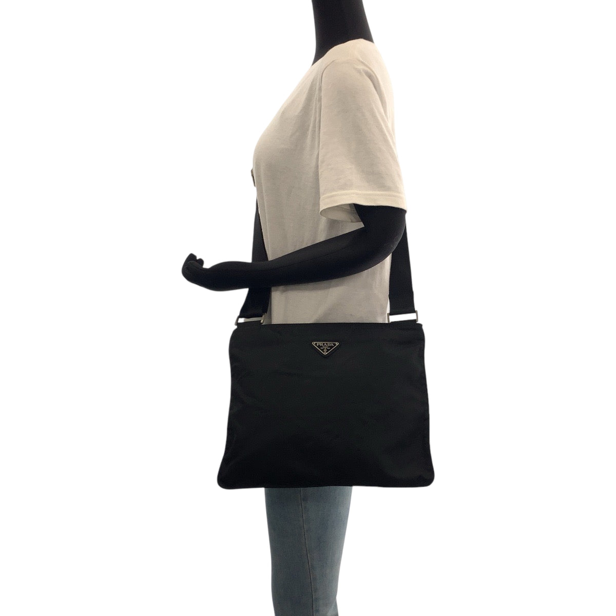 15860
PRADA プラダ テスート 三角ロゴプレート ブラック シルバー金具 ナイロン VA0053 ショルダーバッグ メッセンジャーバッグ  メンズ ABP32