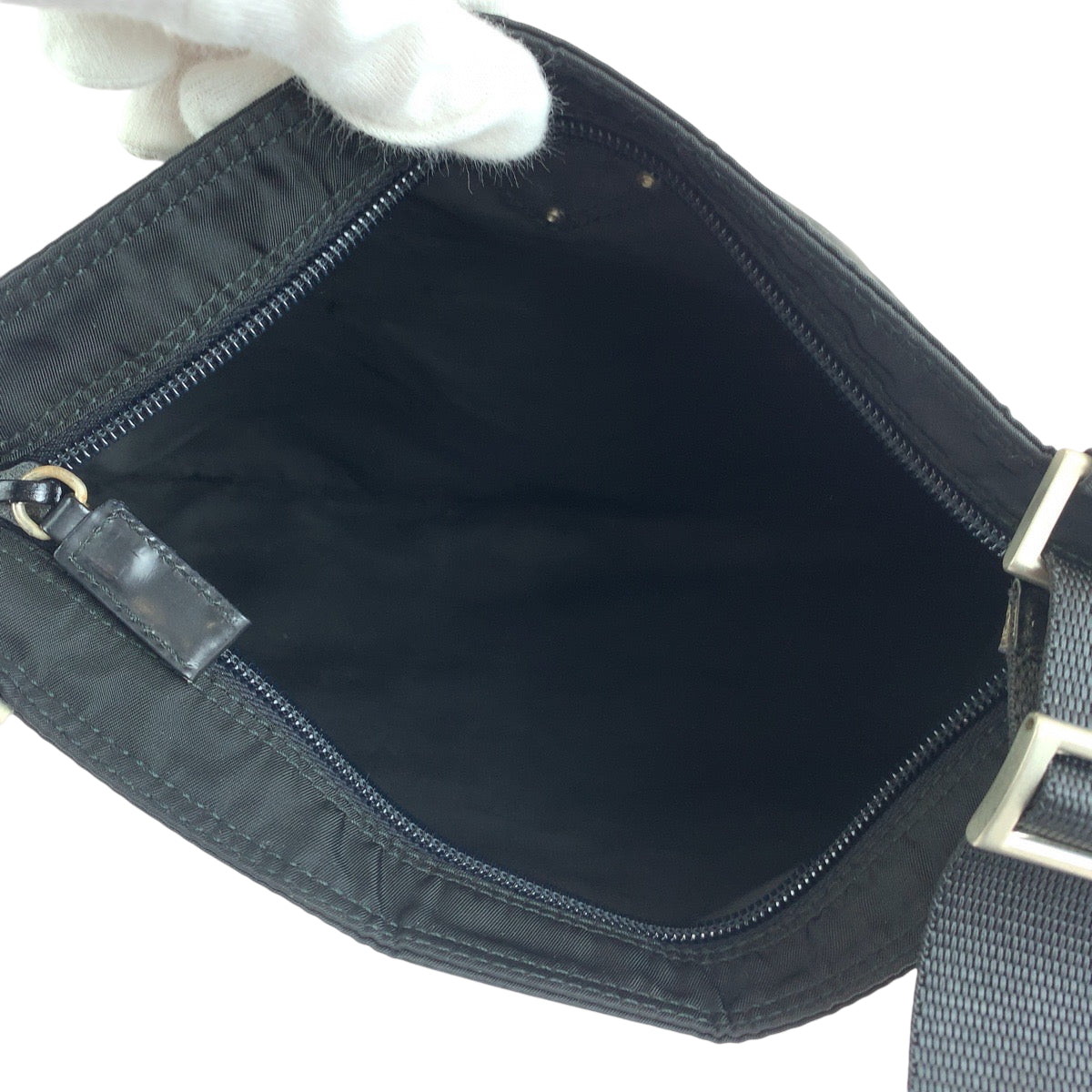 15860
PRADA プラダ テスート 三角ロゴプレート ブラック シルバー金具 ナイロン VA0053 ショルダーバッグ メッセンジャーバッグ  メンズ ABP32