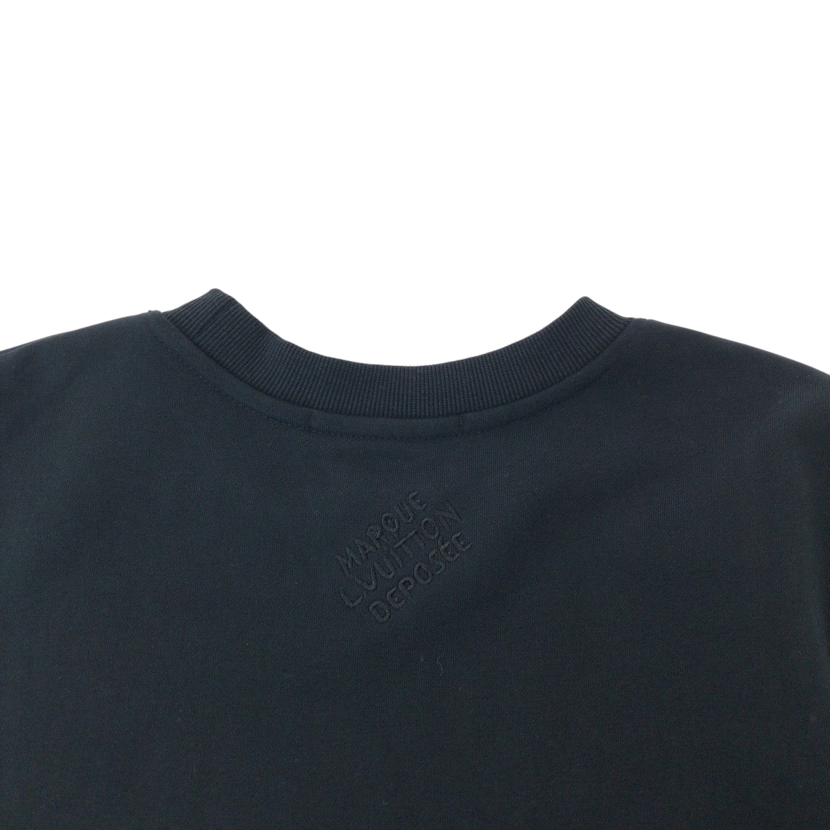 15908
LOUIS VUITTON ルイヴィトン 24SS スタッズ サイズS ブラック 黒 ゴールド金具 RM182M FMB HFY07W スウェット トレーナー  メンズ A130