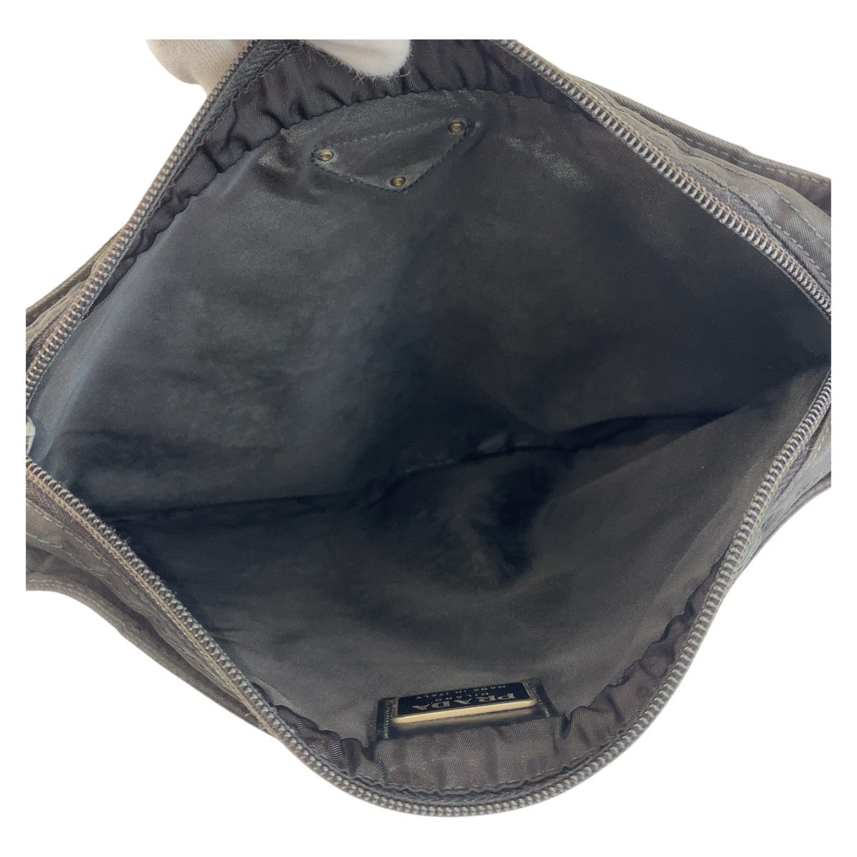 15896
PRADA プラダ テスート 三角ロゴプレート ブラック 黒 シルバー金具 ナイロン ショルダーバッグ メッセンジャーバッグ  レディース