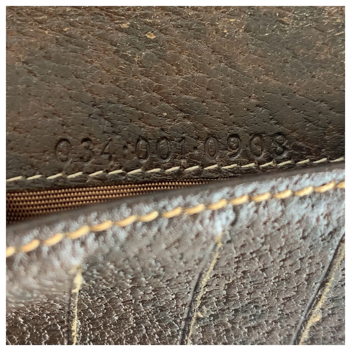 15910
GUCCI グッチ ヴィンテージ オールドグッチ ブラウン ゴールド金具 レザー 034 001 0908 長財布 ロングウォレット  メンズ