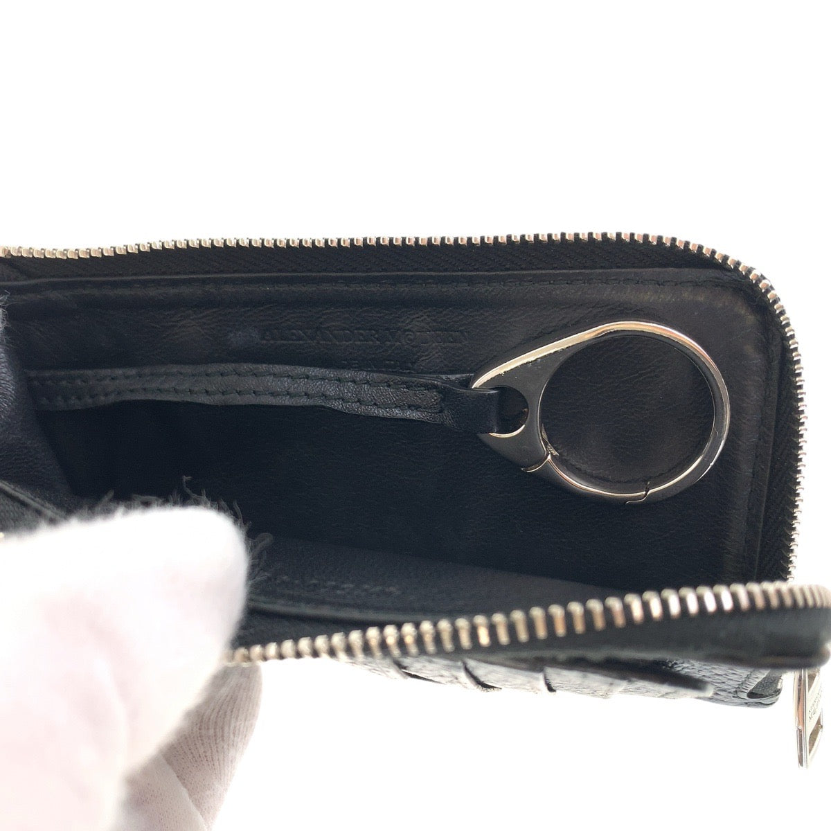 15913
Alexander McQueen アレキサンダーマックイーン ブラック 黒 シルバー金具 レザー コインケース 小銭入れ 男女兼用  レディース