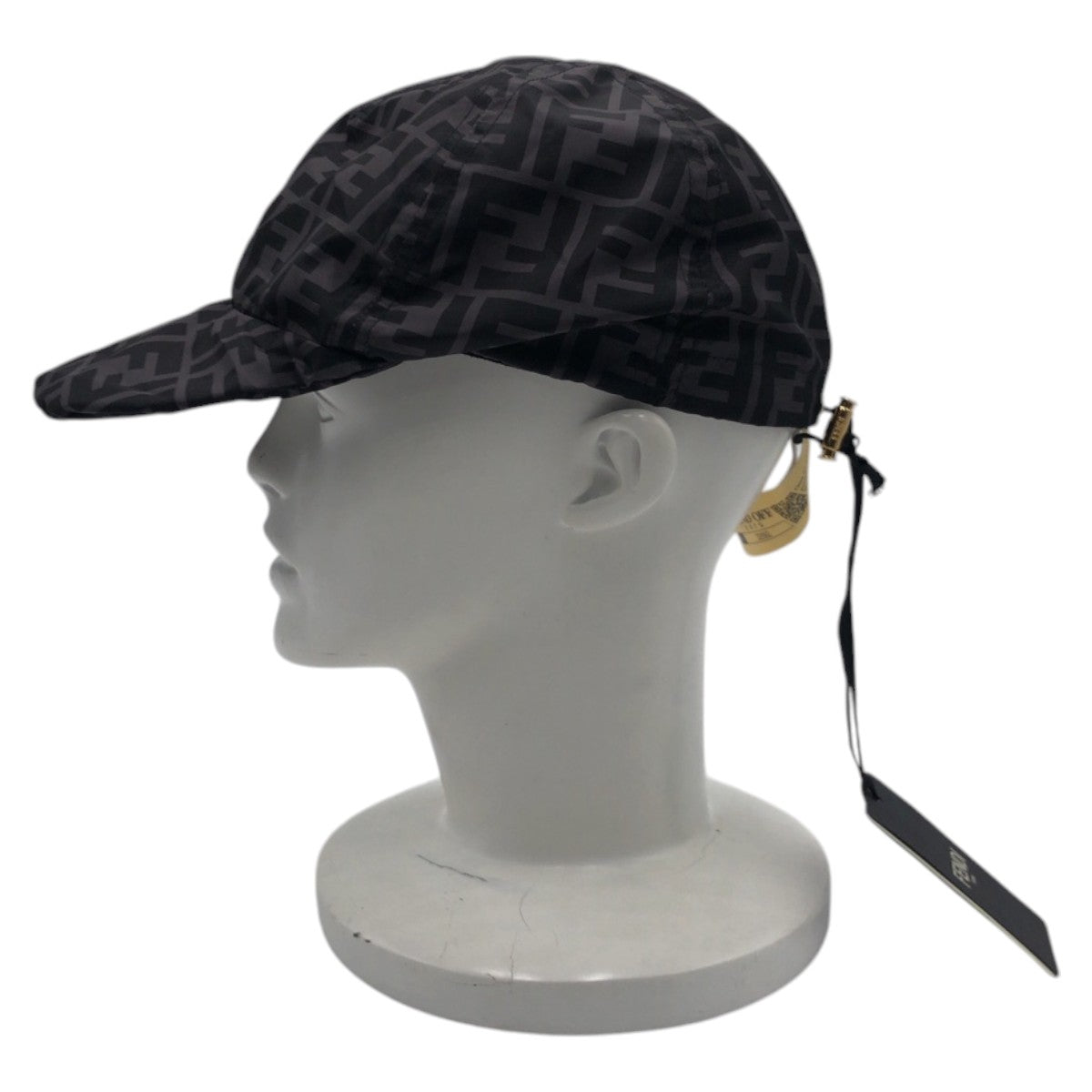 15924
FENDI フェンディ ズッカ柄 ブラック 黒 ナイロン FXQ825 キャップ キャップカバー 男女兼用  レディース