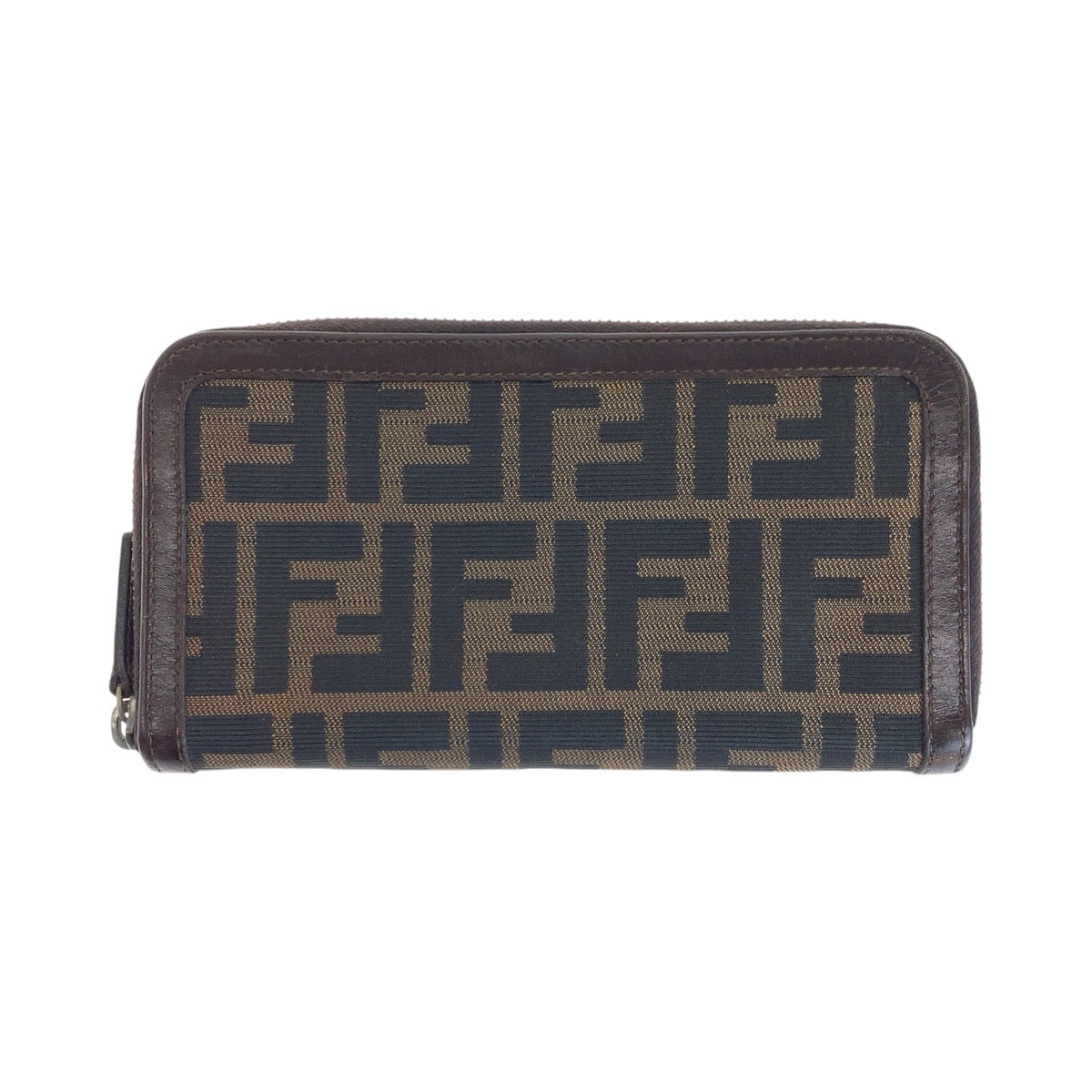 15925
FENDI フェンディ ズッカ ブラウン シルバー金具 キャンバス / レザー 長財布 ラウンドファスナー 男女兼用  レディース