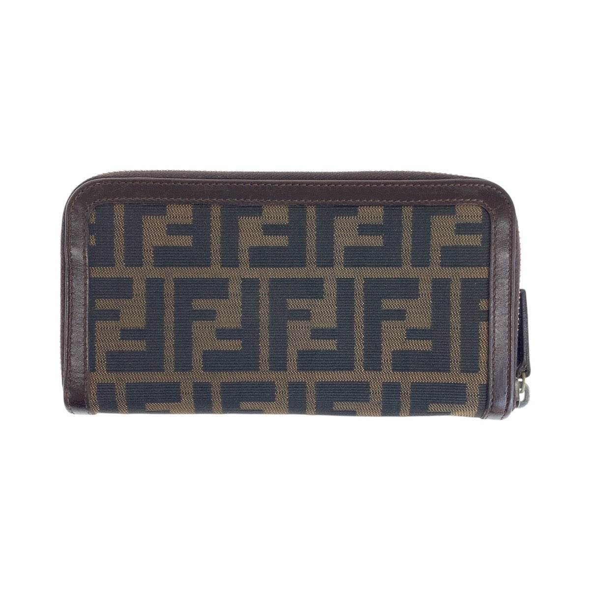 15925
FENDI フェンディ ズッカ ブラウン シルバー金具 キャンバス / レザー 長財布 ラウンドファスナー 男女兼用  レディース