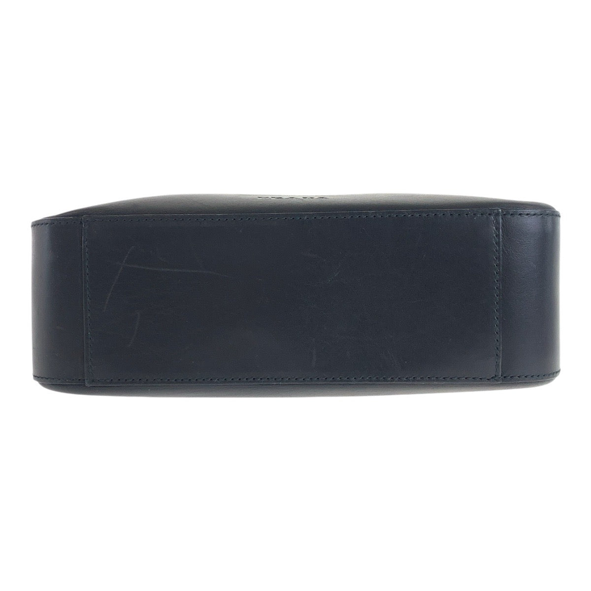 15929
PRADA プラダ ブラック 黒 シルバー金具 レザー ショルダーバッグ メッセンジャーバッグ レディース ABP