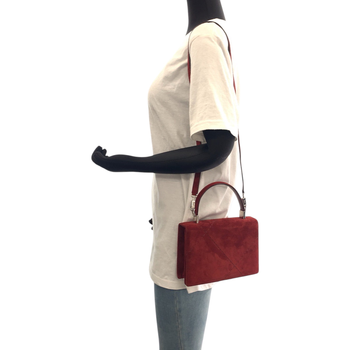 15930
Salvatore Ferragamo サルヴァトーレフェラガモ レッド シルバー金具 スウェード ショルダーバッグ ハンドバッグ 2way  レディース