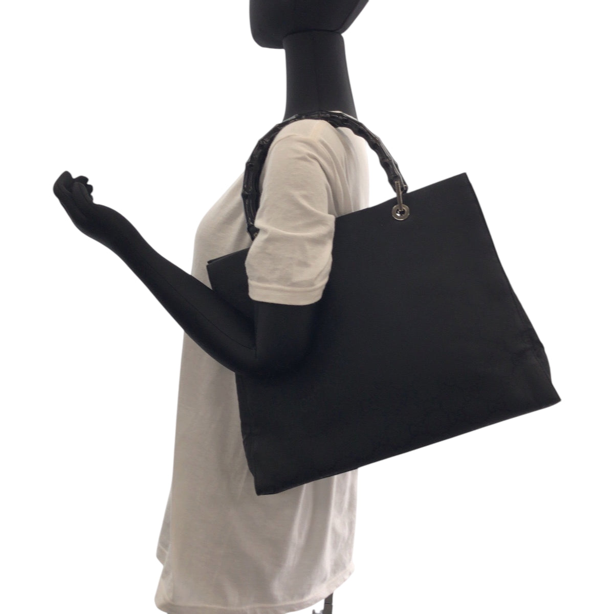 15946
GUCCI グッチ バンブー ブラック 黒 シルバー金具 ナイロン 002 1010 トートバッグ ハンドバッグ  レディース
