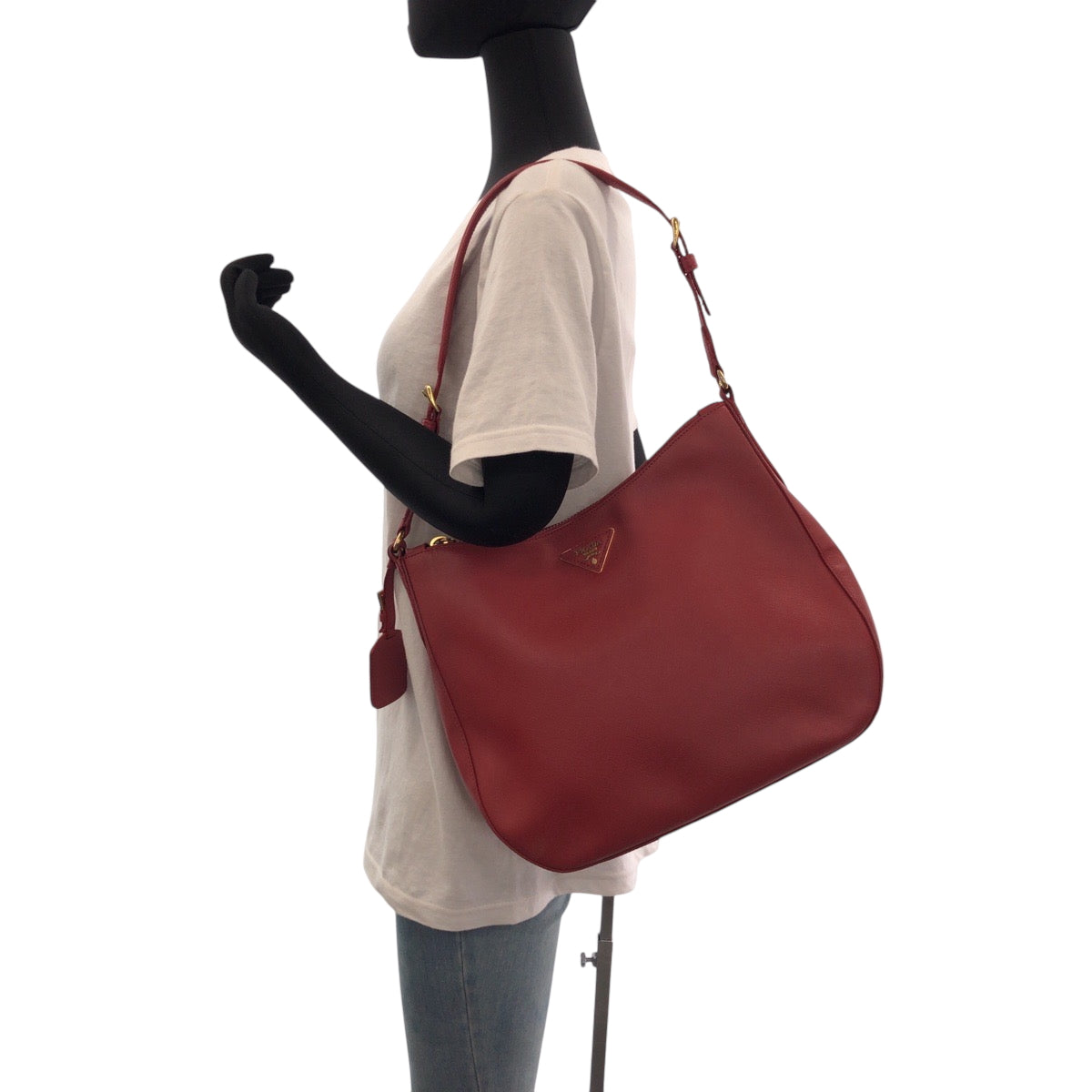 15952
PRADA プラダ サフィアーノ ホーボー レッド ゴールド金具 レザー ワンショルダーバッグ レディース ABP62