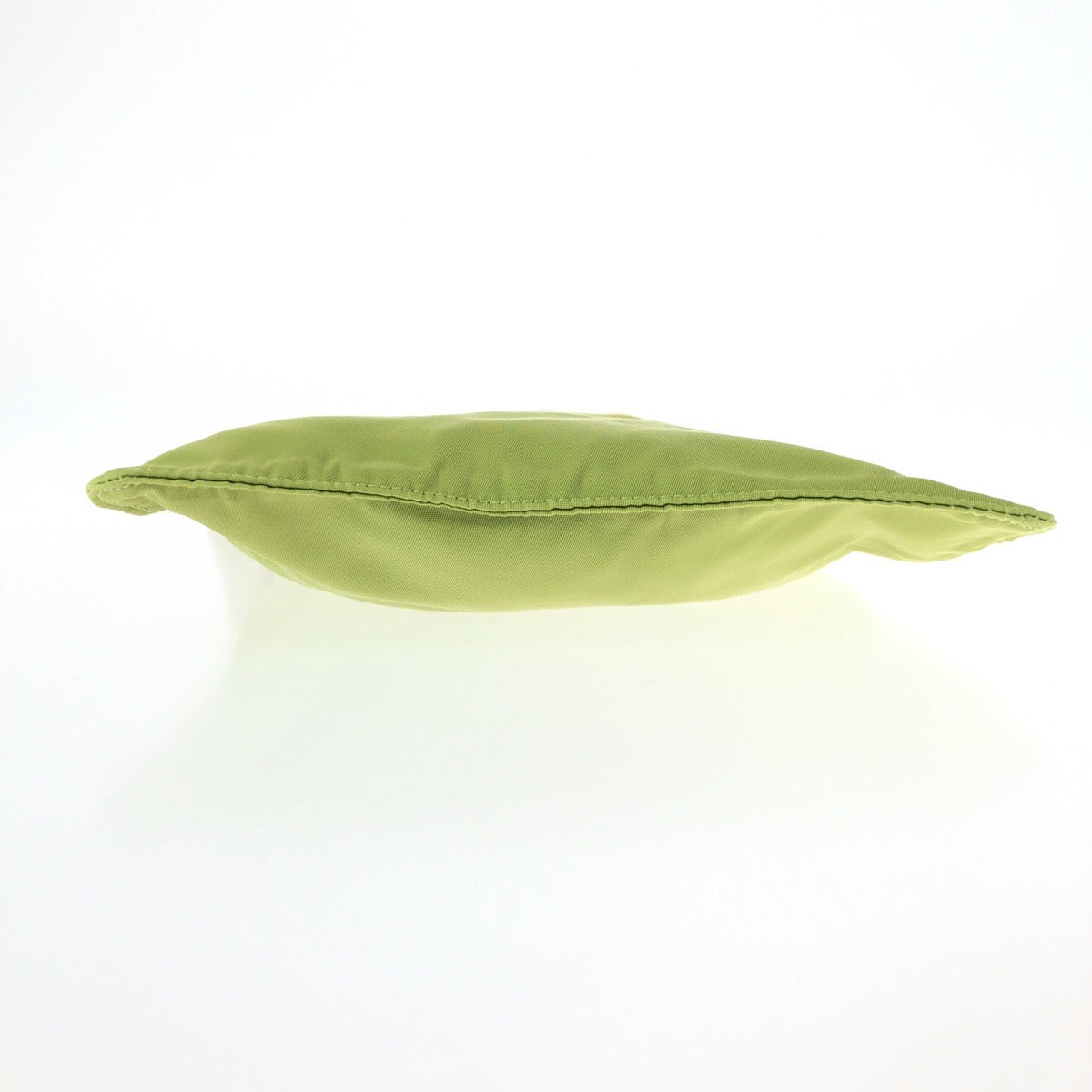 15956
PRADA プラダ テスート 三角ロゴプレート ライトグリーン ゴールド金具 ナイロン ショルダーバッグ サコッシュ  レディース ABP39