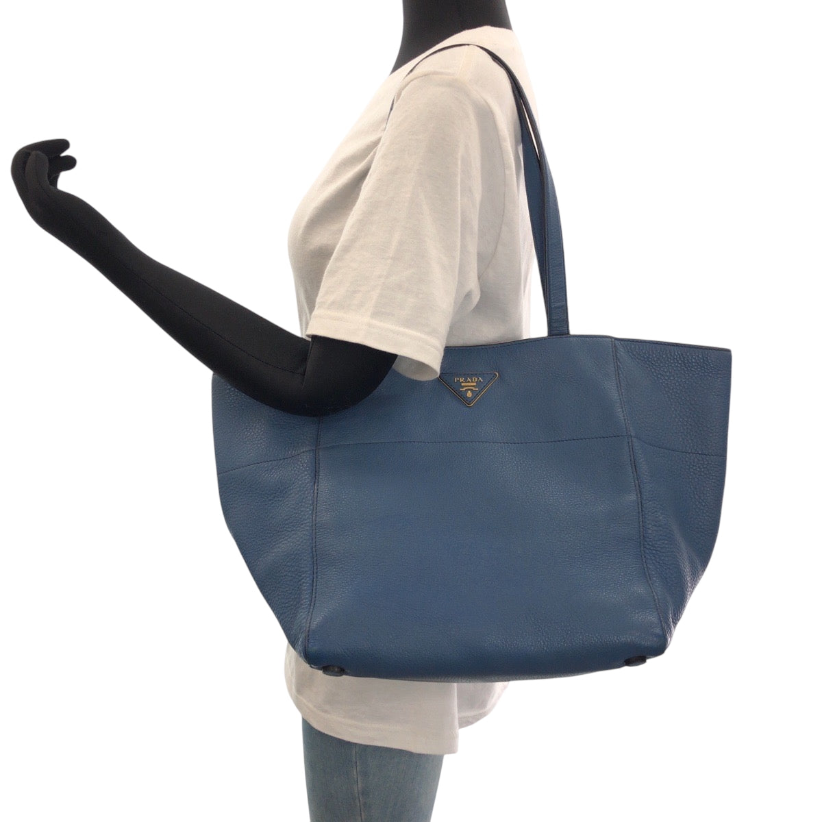 15980
PRADA プラダ ヴィッテロダイノ 三角ロゴプレート ブルー ゴールド金具 レザー トートバッグ ハンドバッグ  レディース ABP41