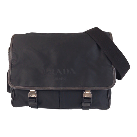 15982
PRADA プラダ テスート 三角ロゴプレート ブラック 黒 シルバー金具 ナイロン ショルダーバッグ メッセンジャーバッグ  レディース