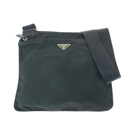 15993
PRADA プラダ テスート 三角ロゴプレート ブラック 黒 シルバー金具 ナイロン ショルダーバッグ ポシェット  メンズ ABP33