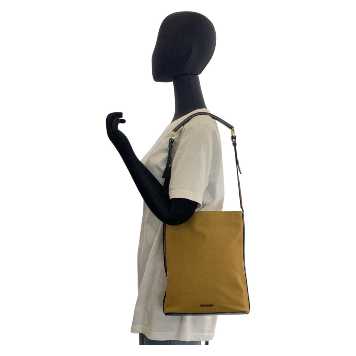 16008
GUCCI グッチ シェリーライン キャメル ブラック 黒 ゴールド金具 キャンバス / レザー 4286 ショルダーバッグ  レディース ABP32