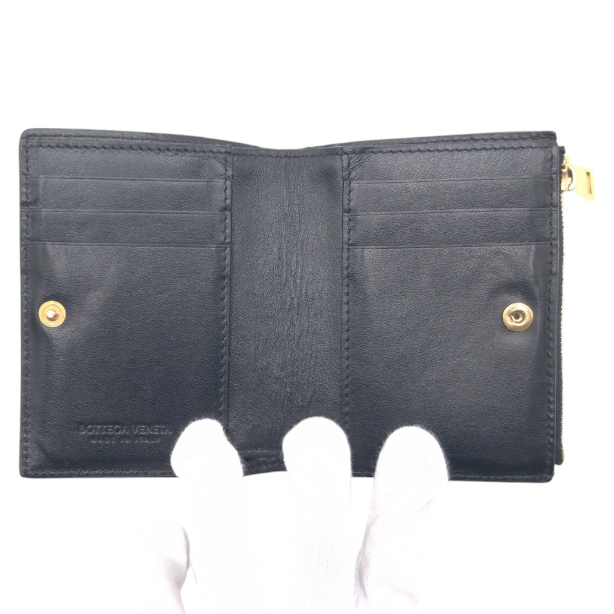 16049
BOTTEGAVENETA ボッテガヴェネタ マキシイントレチャート ブラック 黒 レザー 二つ折り財布 折り財布 コンパクトウォレット  レディース