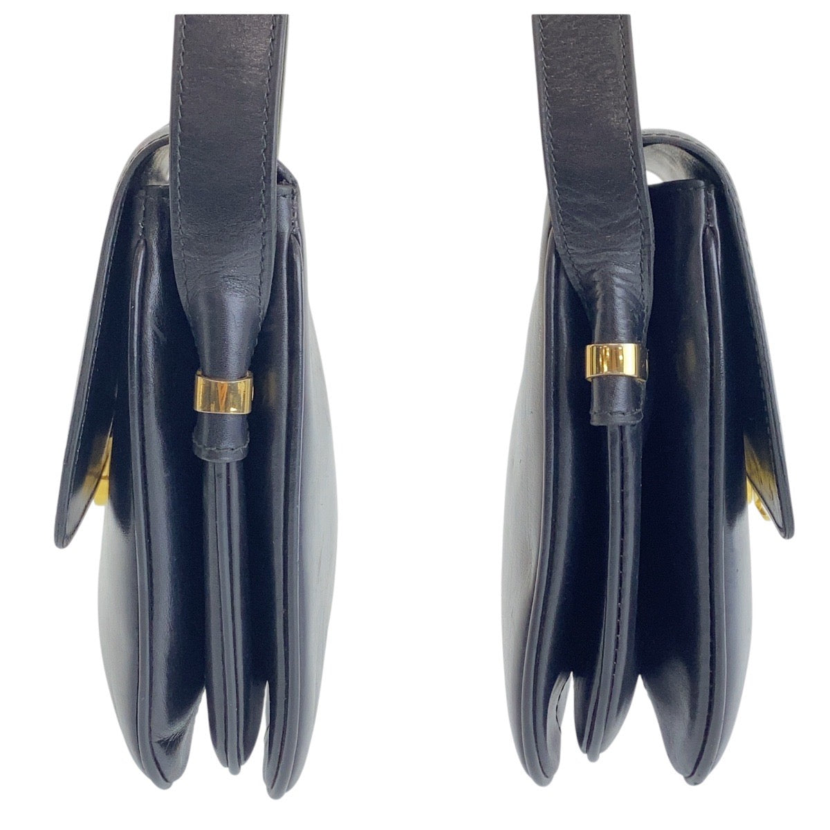16068
CELINE セリーヌ ヴィンテージ ブラック 黒 ゴールド金具 レザー ショルダーバッグ ポシェット  レディース
