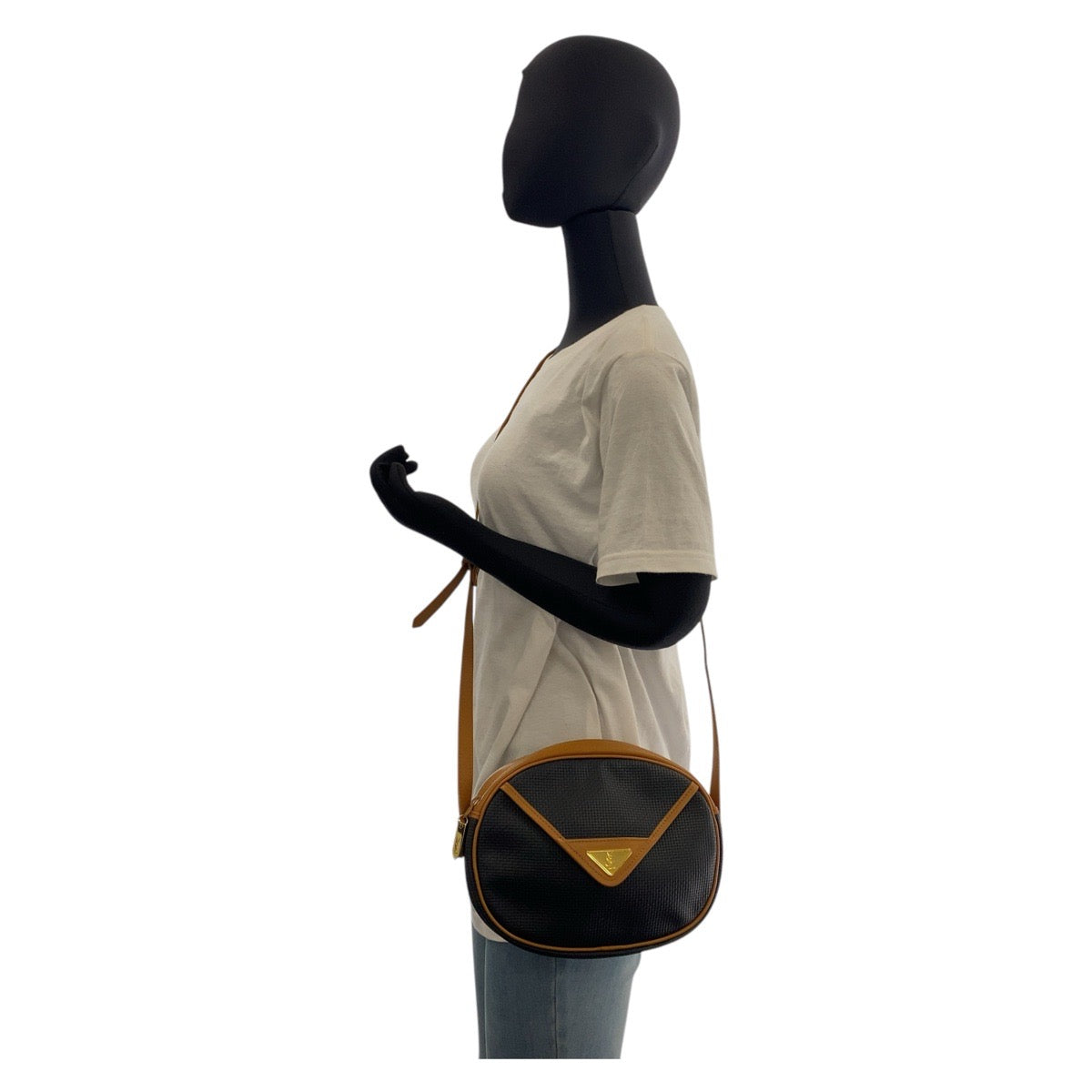 16076
YVES SAINT LAURENT イヴ サンローラン ヴィンテージ YSL ブラック キャメル ゴールド金具 PVC / レザー ショルダーバッグ ポシェット  レディース A33