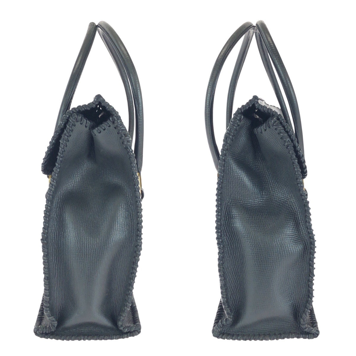 16099
GUCCI グッチ ブラック 黒 ゴールド金具 レザー 106232 ビジネスバッグ ブリーフケース 男女兼用 レディース ABP48