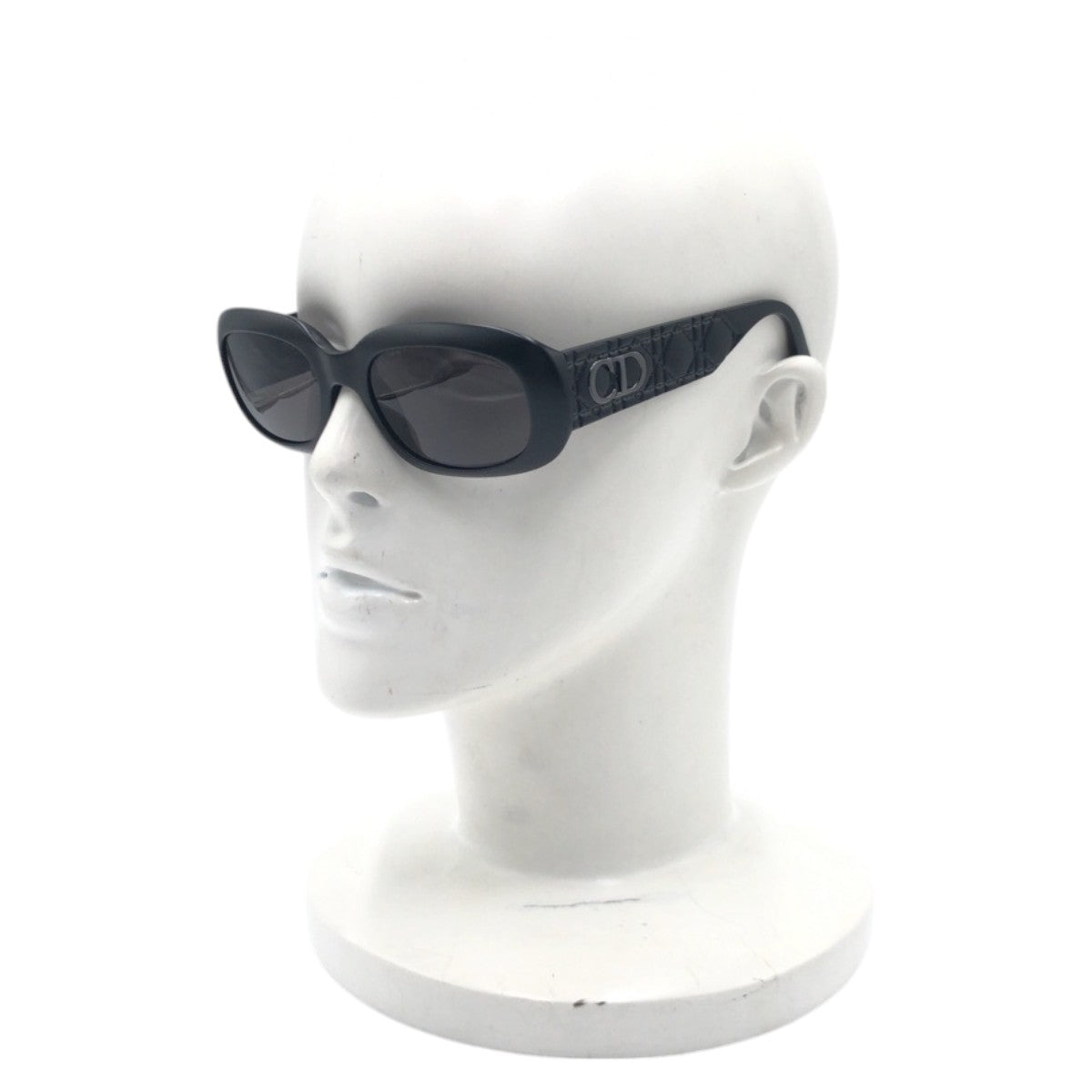 16168
Christian Dior クリスチャンディオール ヴィンテージ カナージュ CDロゴ ブラック 黒 プラスチック CD2006/S 53▫︎19 サングラス 男女兼用 スクエア  レディース A23
