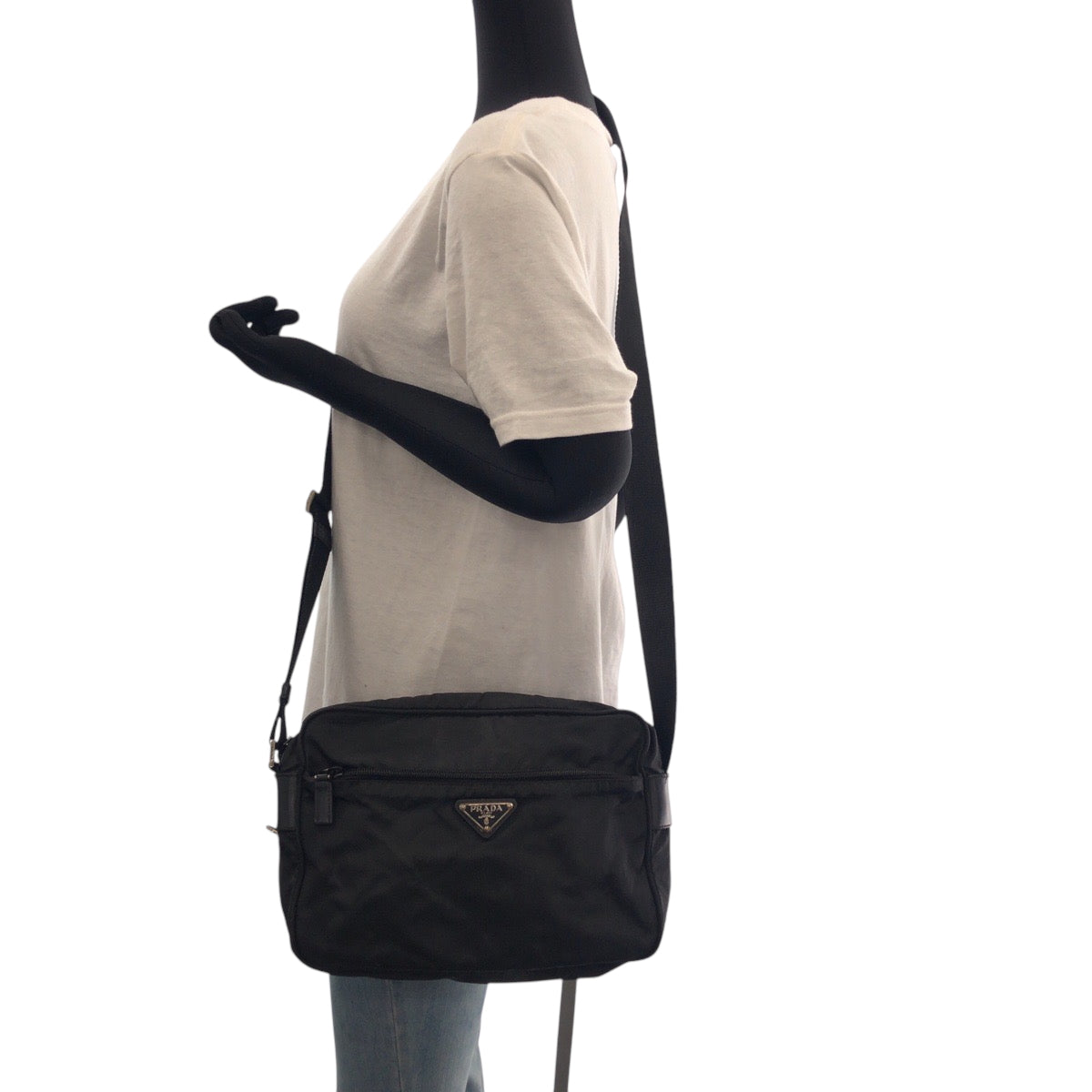 16185
PRADA プラダ テスート 三角ロゴプレート ブラック 黒 シルバー金具 ナイロン BT0166 ショルダーバッグ ポシェット  レディース AB26