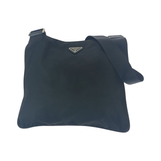 16187
PRADA プラダ テスート 三角ロゴプレート ブラック 黒 シルバー金具 ナイロン ショルダーバッグ ポシェット  レディース AB29