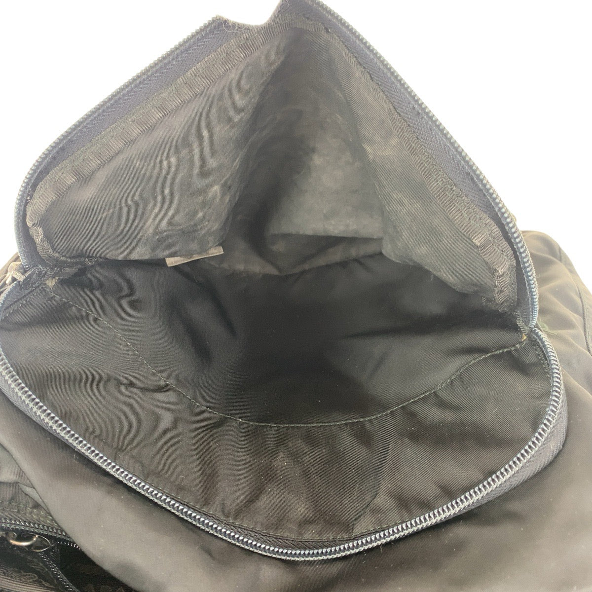 16203
PRADA プラダ テスート 三角ロゴプレート ブラック 黒 シルバー金具 ナイロン / レザー ショルダーバッグ ポシェット  レディース ABP35