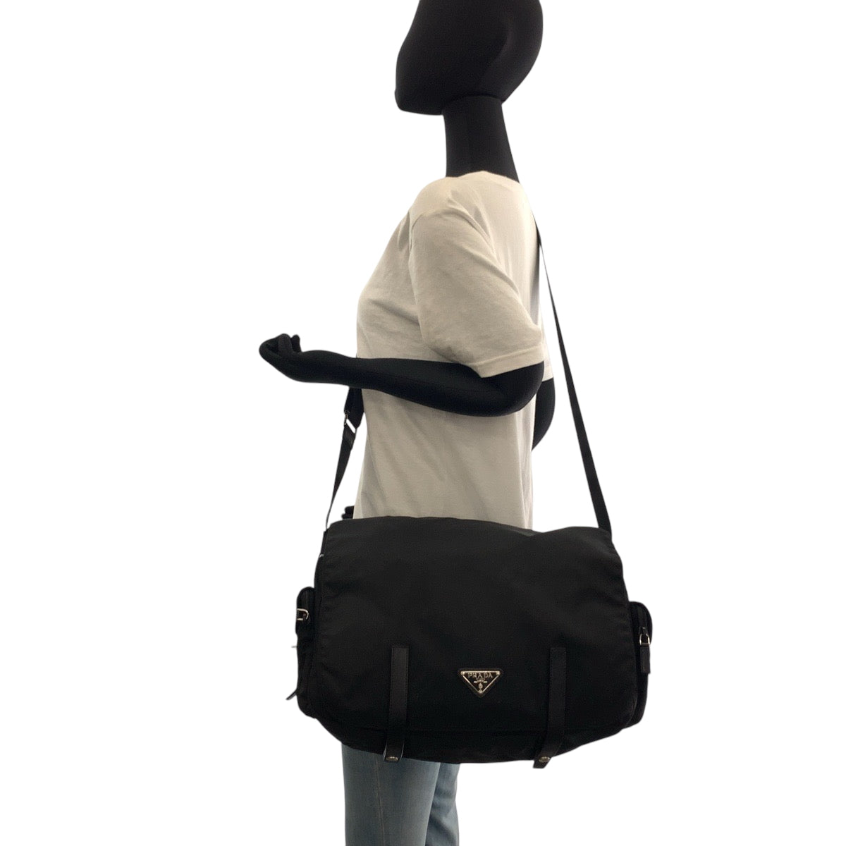 16217
PRADA プラダ テスート 三角ロゴプレート 男女兼用 ブラック 黒 シルバー金具 ナイロン BT0643 ショルダーバッグ メッセンジャーバッグ  メンズ A54