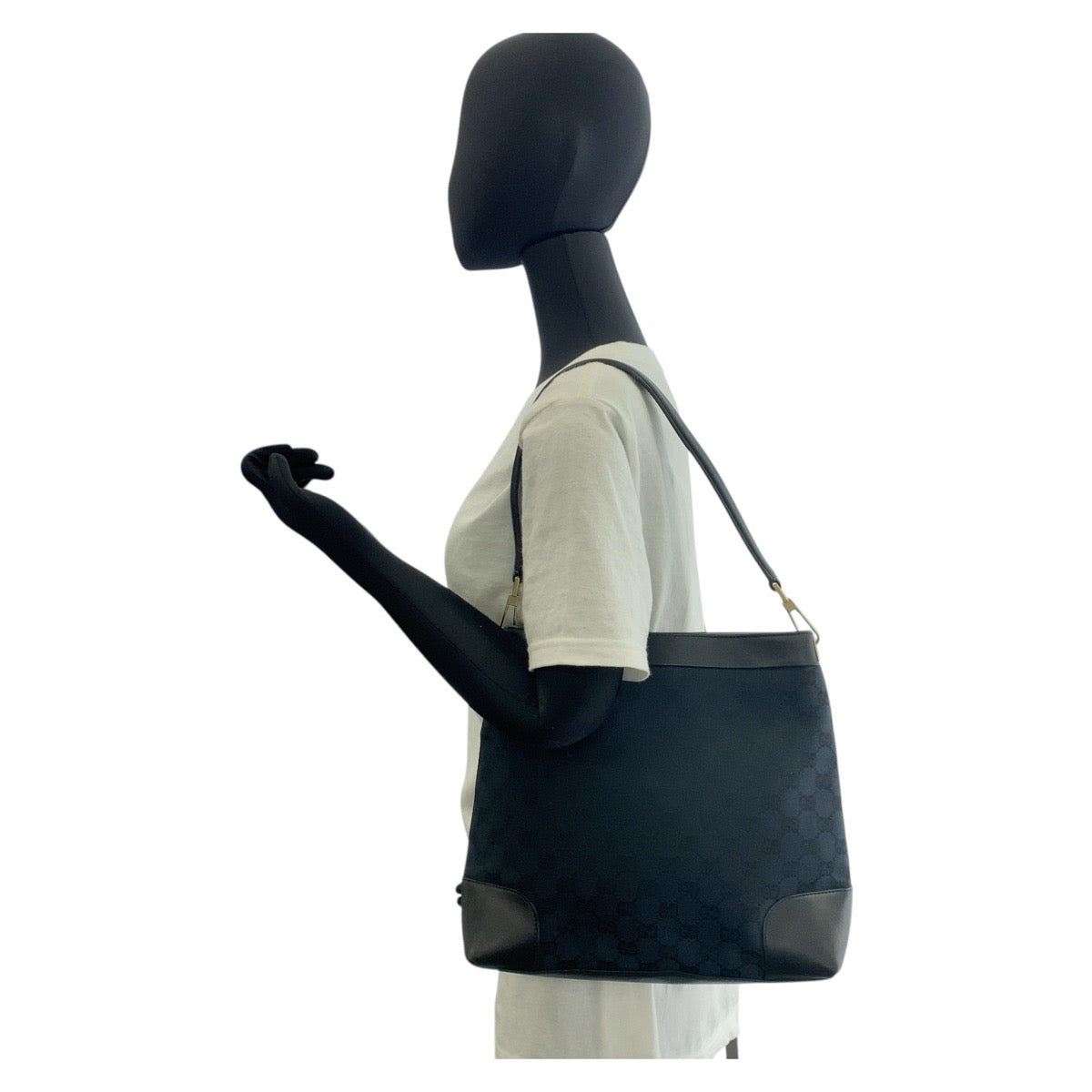 16280
GUCCI グッチ ブラック 黒 ゴールド金具 GGキャンバス / レザー 33900 ショルダーバッグ  レディース ABP40