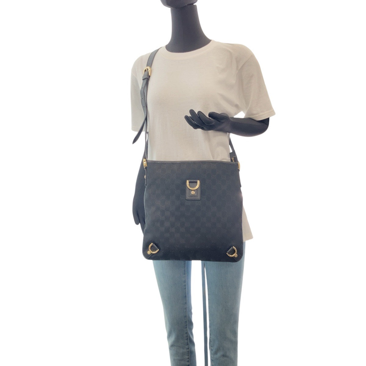 16283
GUCCI グッチ アビー ブラック 黒 ゴールド金具 GGキャンバス / レザー 131326 ショルダーバッグ ポシェット  レディース AB35