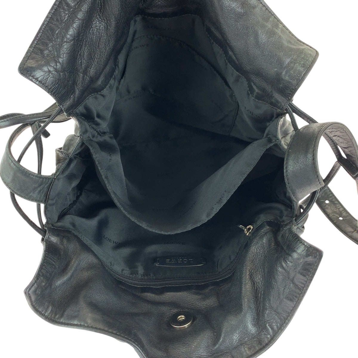 16286
LOEWE ロエベ フラメンコ アナグラム ブラック 黒 シルバー金具 レザー ショルダーバッグ  レディース