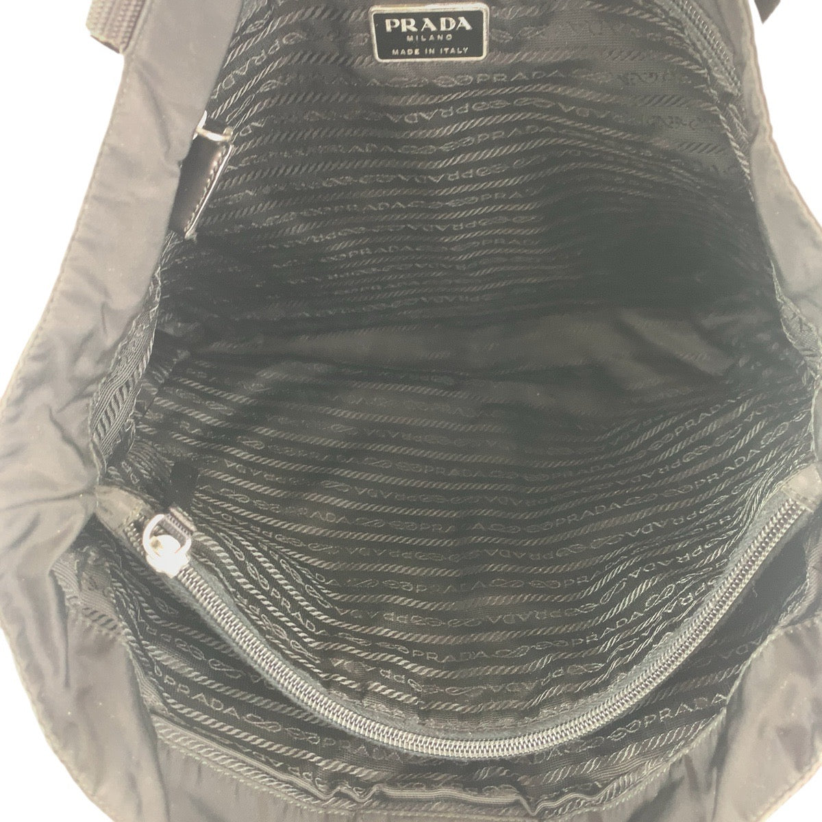 16297
PRADA プラダ テスート 三角ロゴプレート ブラック 黒 シルバー金具 ナイロン トートバッグ ショルダーバッグ  レディース AB33