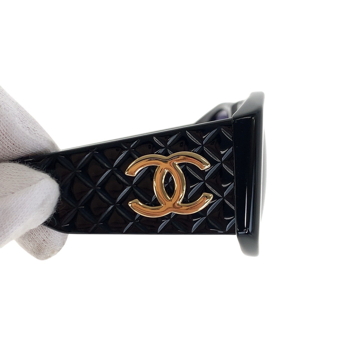 16341
CHANEL シャネル マトラッセ ココマーク ブラック 黒 ゴールド金具 プラスチック 01450 94305 サングラス 男女兼用 ウェリントン  レディース