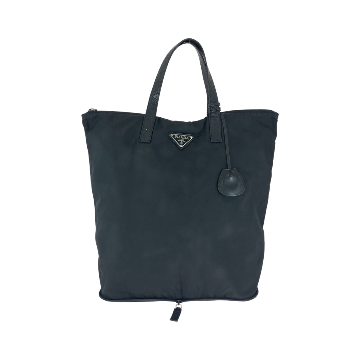 16369
PRADA プラダ パッカブル ブラック 黒 シルバー金具 ナイロン 折り畳み トートバッグ エコバッグ  レディース