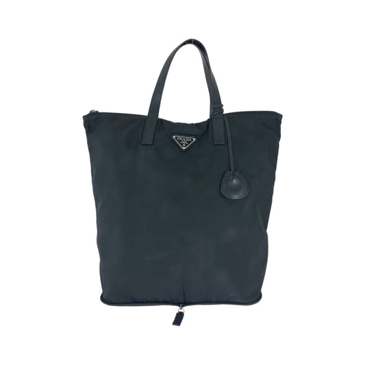 16369
PRADA プラダ パッカブル ブラック 黒 シルバー金具 ナイロン 折り畳み トートバッグ エコバッグ  レディース
