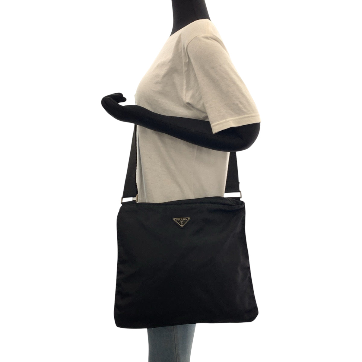 16394
PRADA プラダ テスート 三角ロゴプレート ブラック 黒 シルバー金具 ナイロン ショルダーバッグ ポシェット  メンズ ABP33
