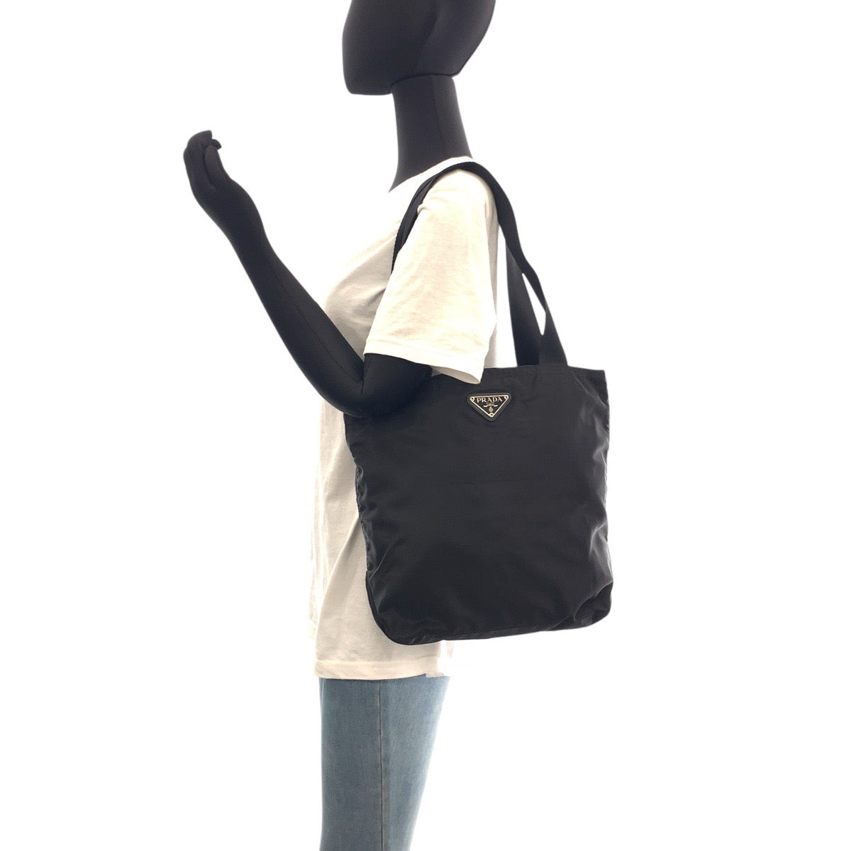 16396
PRADA プラダ テスート 三角ロゴプレート ブラック 黒 シルバー金具 ナイロン トートバッグ ショルダーバッグ  レディース A39